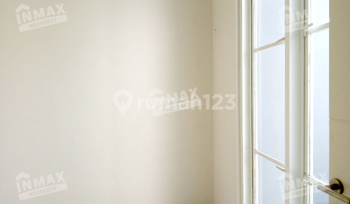 For Sale: 2-Storey Modern House Ready to Live In Near Binus Araya Campus 2