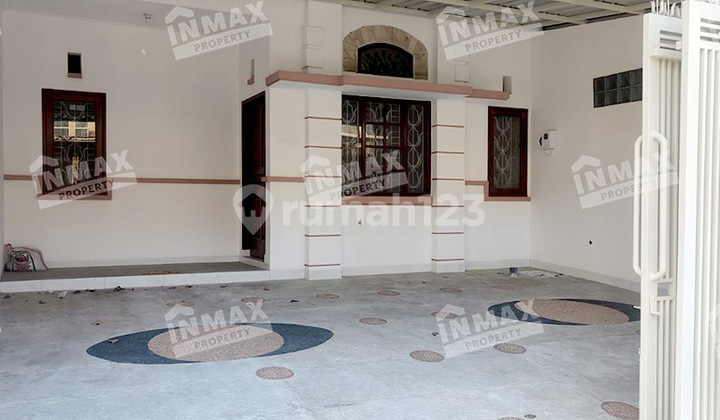 For Rent: Well-Maintained Residence in Araya