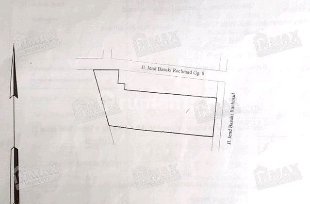 For Rent: 11-Meter Wide Shop in Basuki Rahmat Shopping Complex