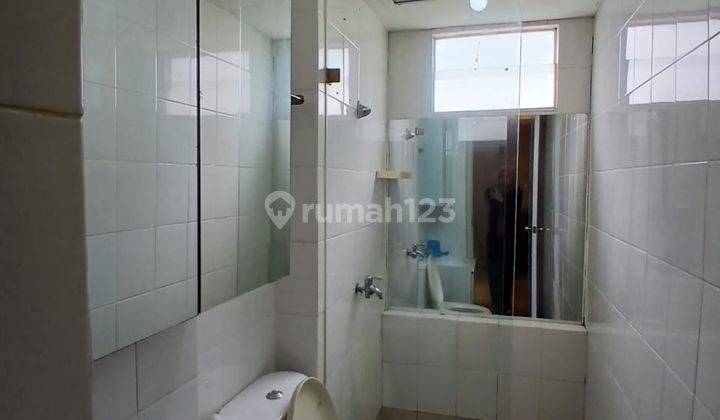 Disewakan 3BR Bagus Apartemen Bassura City Furnsihed 2