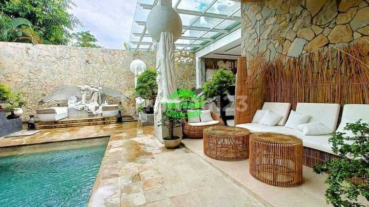 Villa Jual Lokasi Puri Gading 2