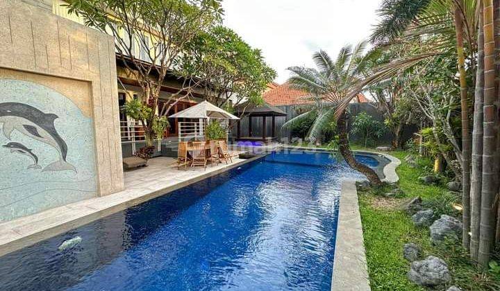 Villa for sale in West Gatot Subroto location 1