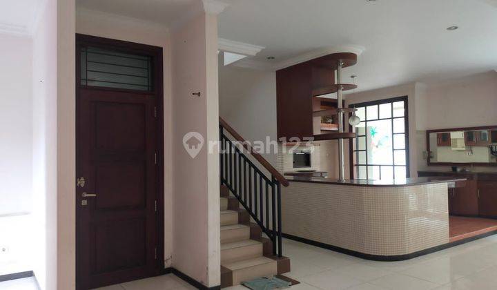 Rumah Jual Lokasi Gatot Subroto 1