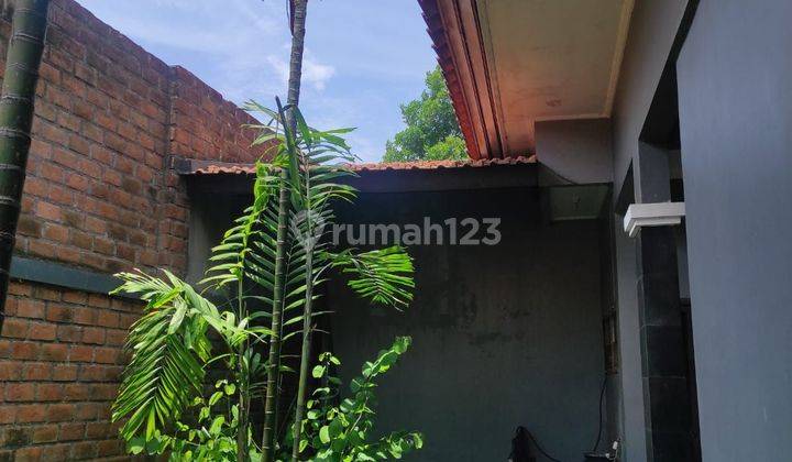 Rumah Jual Lokasi Renon 2