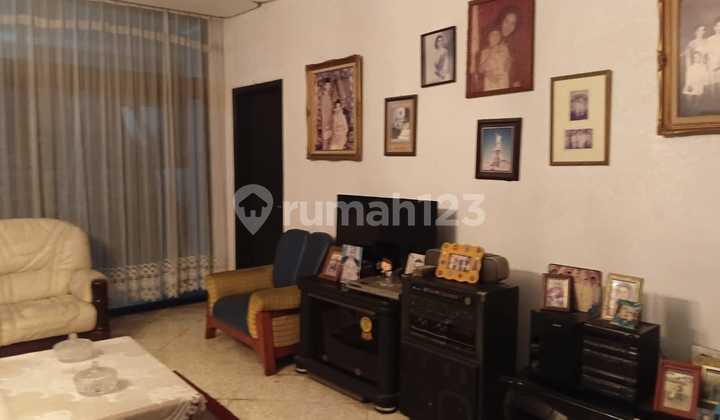 Rumah2 Lantai Layak Huni di Gudang Peluru Tebet Jakarta Selatan Rumah2 Lantai Layak Huni di Gudang Peluru Tebet Jakarta Selatan