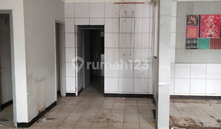 2-Story Strategic Shop House Suitable for Office, Minimarket, Place for Gym in Pondok Gede, East Jakarta 2