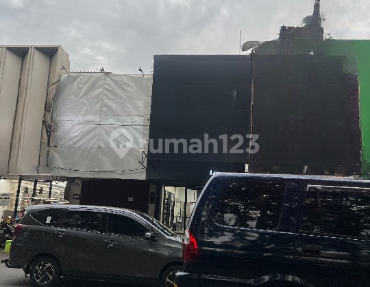Ruko Strategis Parkir Luas & Lingkungan Ramai di Boulevard Raya Kelapa Gading Jakarta Utara