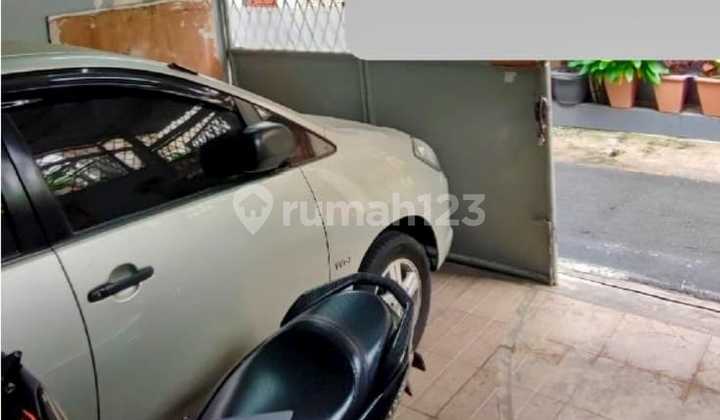 Rumah Strategis Dekat Stasiun MRT Pasar Sekolah di Gajahmada Glodok Jakarta Barat 2