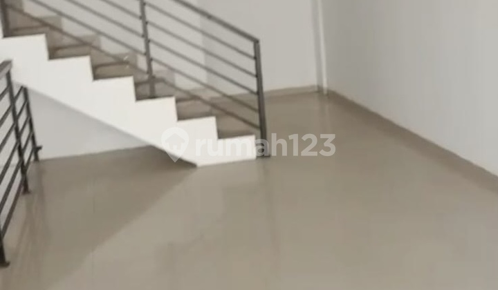 Jarang Ada Ruko 4 Lantai Strategis di Jalan Raya Salemba Jakarta Pusat