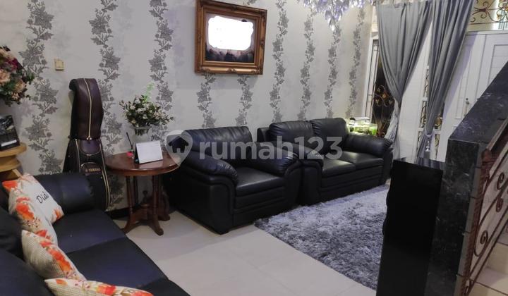 Rumah Semifurnish Rapi Bagus di Griya Cendana Town House Pekayon Bekasi