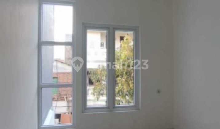 Rumah 2 Lantai Brand New Hadap Timur Siap Huni di Sukapura Kelapa Gading 2