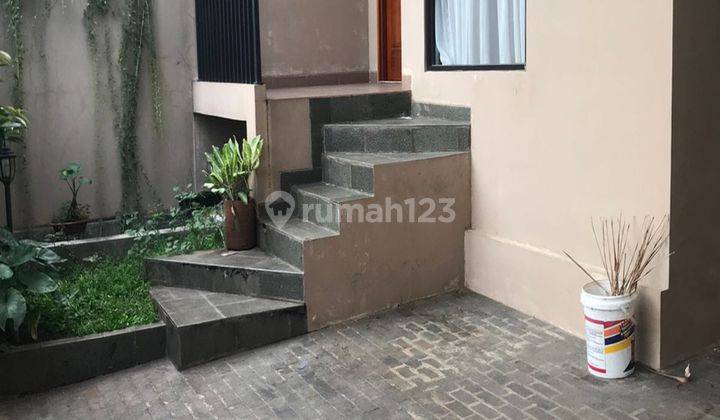 Rumah 2,5 Lantai Minimalis Furnish Bagus Di Tebet Jakarta Selatan 1