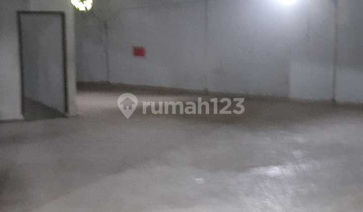 Kapuk Business Center Warehouse Flood-Free Ready-to-Use 40-Foot Container Access Near Toll Road in Kamal Muara, West Jakarta