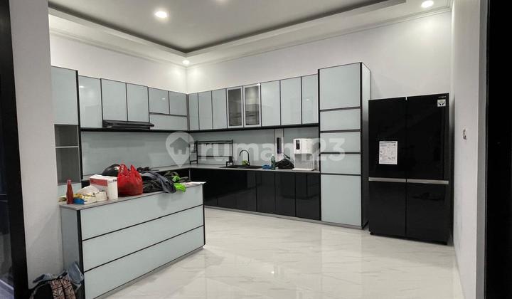 Rumah Baru Renovasi Bebas Banjir Semifurnish Dekat Stasiun di Kramat Jaya Baru Jakarta Pusat