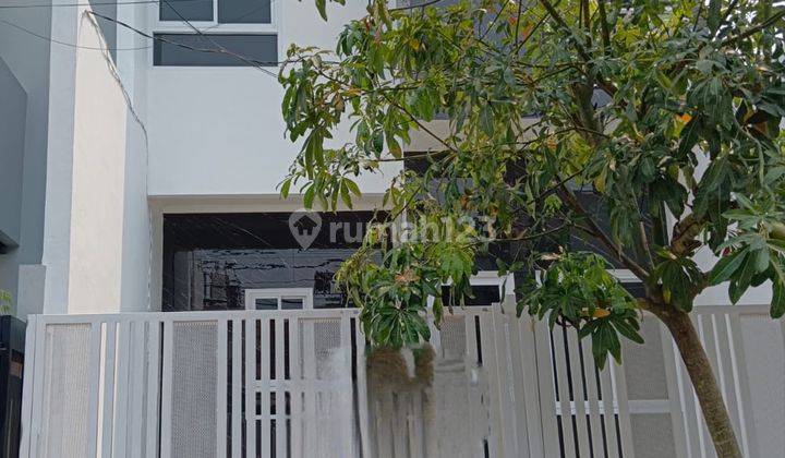 Rumah 2,5 Lantai Baru Di Janur Asri Kelapa Gading Jakarta Utara 1