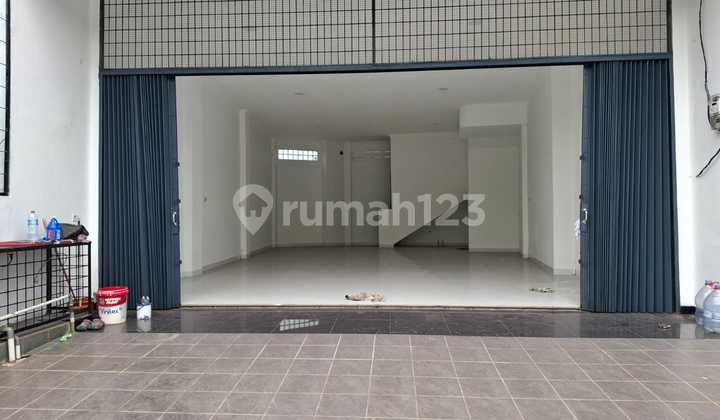Ruko 4,5 Lantai Strategis Pinggir Jalan Raya Siap Pakai di Grogol Jakarta Barat