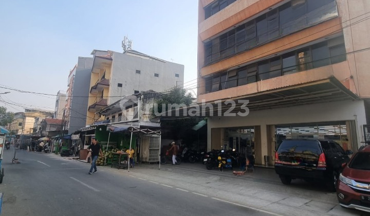 Ruko Gandeng Ex Minimarket Harga Nego Lokasi Pusat Kota di Karang Anyar Jakarta Pusat