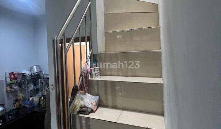 Dijual Rumah 2 Lantai Hadap Utara Taman Palem Lestari Cengkareng Jakarta Barat 2