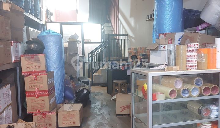 Strategic 3-Story Shop House Suitable for All Businesses in Kemayoran, Central Jakarta 2