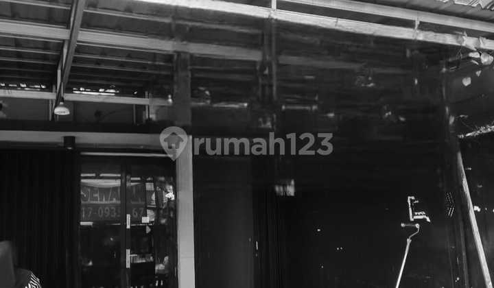 3-Storey Shop House Suitable for Office, Clinic, etc., Ready to Use in Tebet Raya, South Jakarta