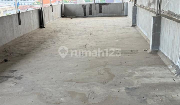 5-Storey Warehouse With Cargo Lift, Strategic Location, Easy Access to Toll Road in Roa Malaka, West Jakarta 5-Storey Warehouse With Cargo Lift, Strategic Location, Easy Access to Toll Road in Roa Malaka, West Jakarta