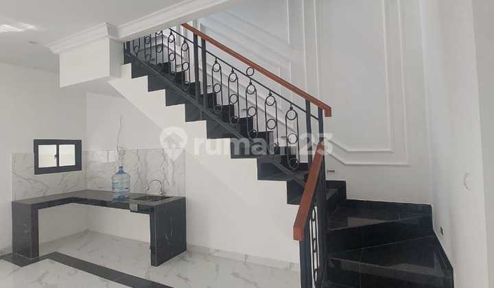 Townhouse Eksklusif Lingkungan Nyaman Akses Mudah Cocok Untuk Keluarga Siap Huni Di Pondok Kowera Jakarta Timur