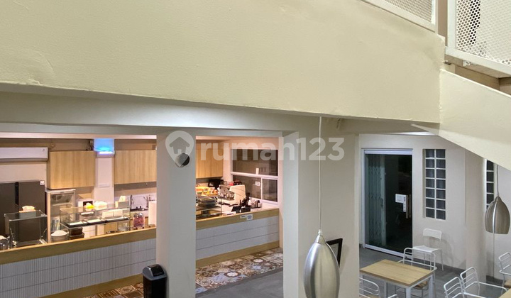 Mini Building/ 3-Story Shophouse Former Cafe with Container Access in Utan Kayu Mattaman, East Jakarta 2