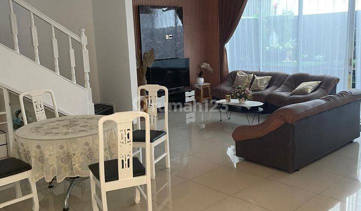 Rumah 2 Lantai Rapi Terawat Cluster Taman Cendana Golf Lippo Karawaci  1