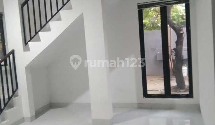 Rumah Hoek 2 Lantai Dekat Bandara di Perumahan Jaya Imperial Park Tangerang Rumah Hoek 2 Lantai Dekat Bandara di Perumahan Jaya Imperial Park Tangerang