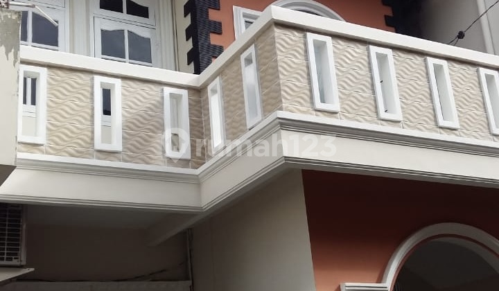 Rumah 3 Lantai Semifurnish Bagus Rapi di Suntet Jaya Jakarta Utara