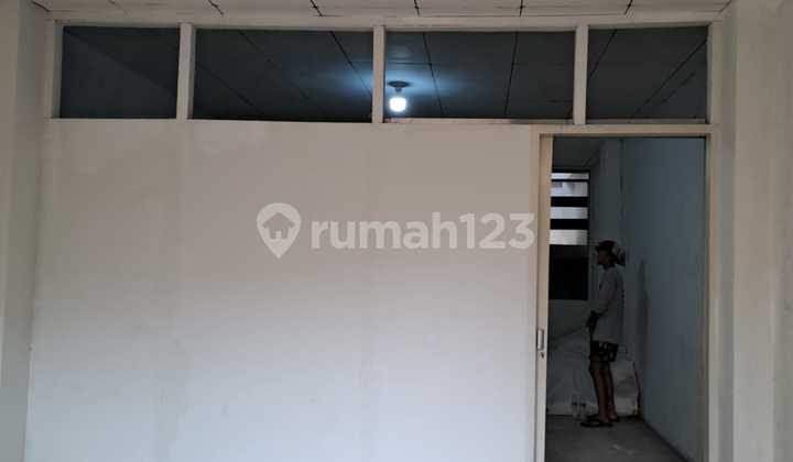 Ready-to-Use 3-Storey Shop House in Kemayoran, Central Jakarta 2