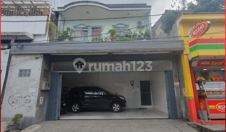 House suitable for Business, Good Busy Location, North Facing in Pademangan Barat, North Jakarta.