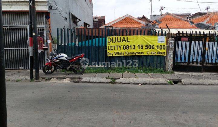 Dijual Rumah Tua hitung tanah di kramat Pulo Rp 2.85 M Tanah di Kramat pulo 208 SHM m² 1