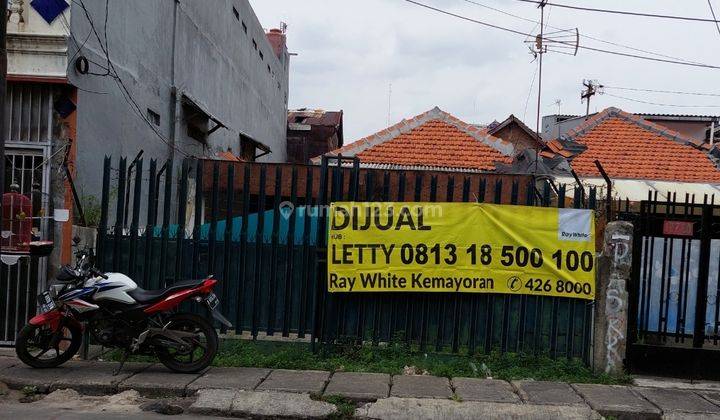 Dijual Rumah Tua hitung tanah di kramat Pulo Rp 2.85 M Tanah di Kramat pulo 208 SHM m² 2