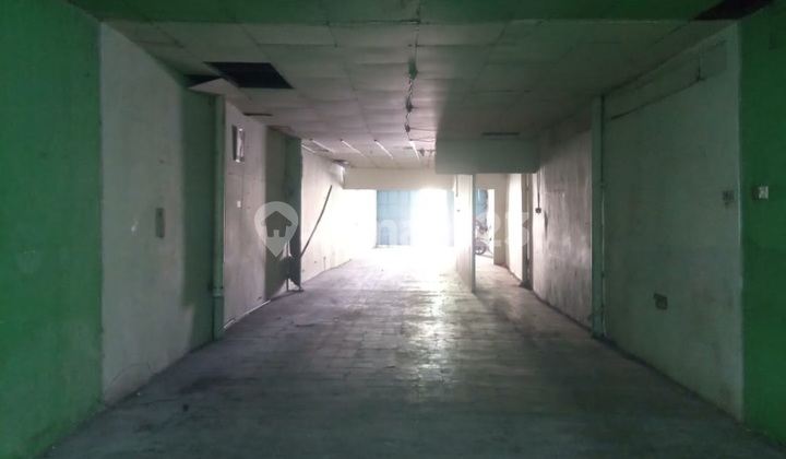 Shop House, 3 Floors, HGB, in Senen,