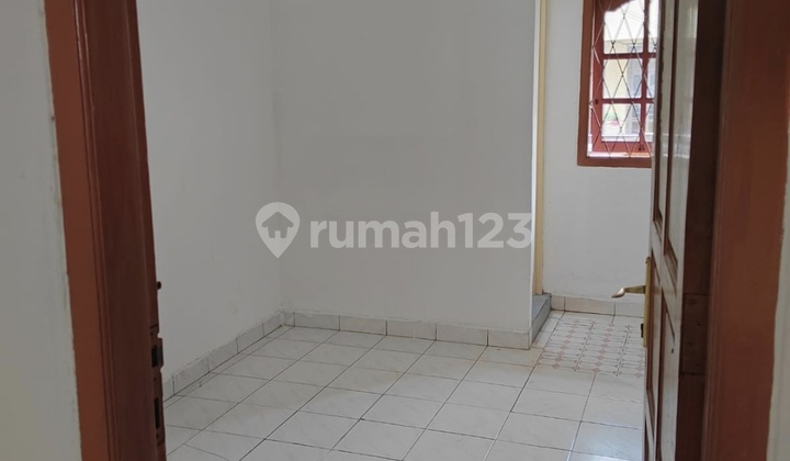 Rumah 2 Lantai Sunter Jakarta Utara Rp 65 Juta/ Tahun Nego 2