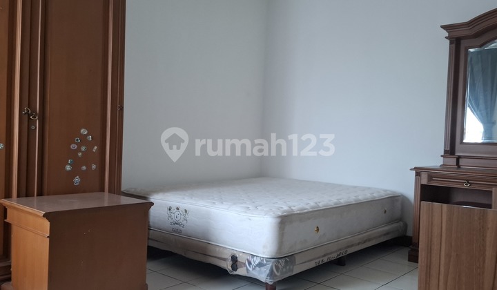 Red Top Apartment 3 Bedrooms Central Jakarta Rp 2.5 M Negotiable Furnished 3 Bedroom Apartment 2