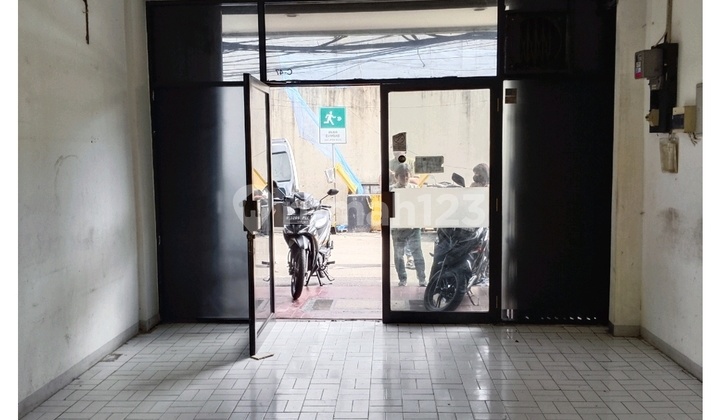 Duta Merlin Shop House Central Jakarta Rp 125 Million / Year Shop House at Harmoni 68.0 m² Unfurnished Freehold Title 2