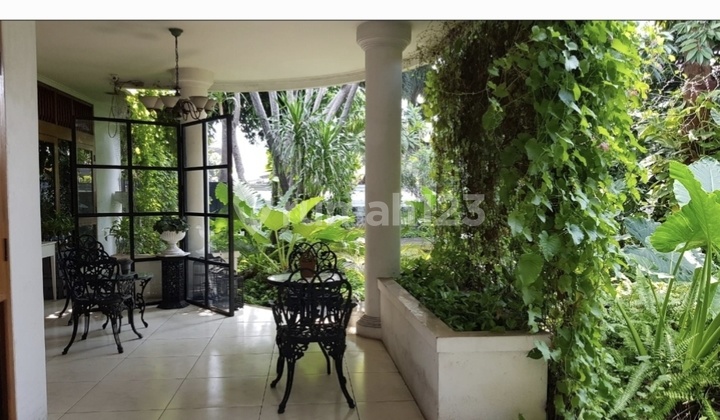 Kemanggisan House, West Jakarta IDR 39 Billion Negotiable 2