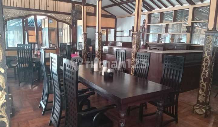 Ex Resto di Pusat Keramaian Kuliner Dewi Sri Seminyak Ex Resto di Pusat Keramaian Kuliner Dewi Sri Seminyak