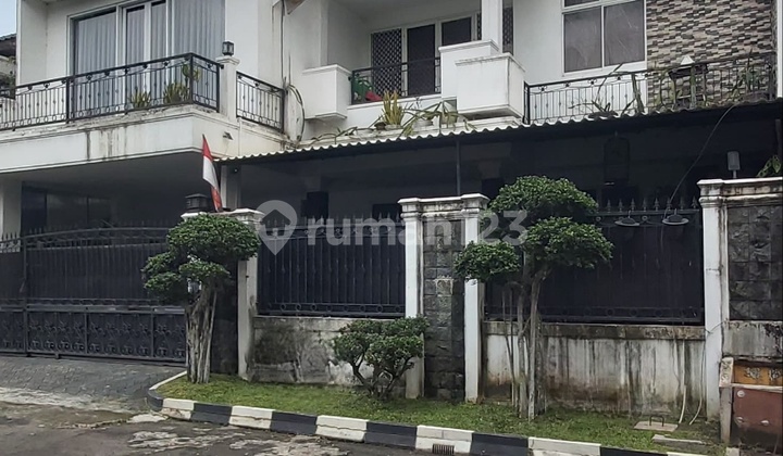 Di Jual Harga Terbaik,rumah Ada Kolam Renang Di Pusat Kota Tangerang