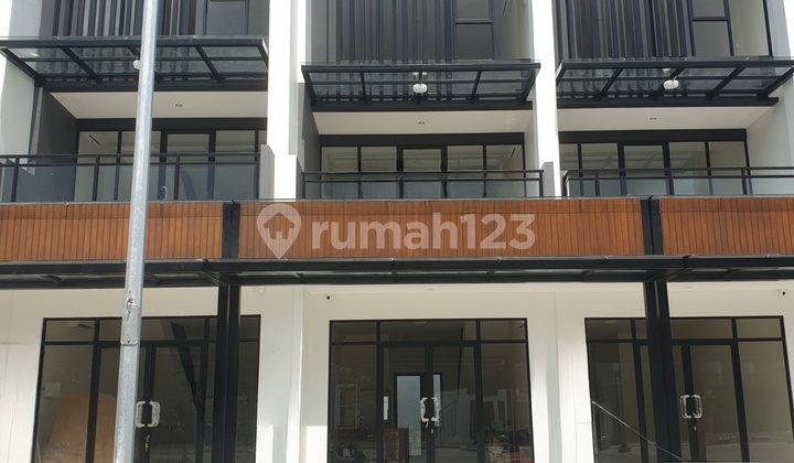 Ready-to-Use 3-Story Shophouse Hampton Boulevard Ready-to-Use 3-Story Shophouse Hampton Boulevard