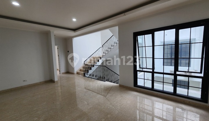 Rumah Brand New Alam Sutera Cluster Winona 3 Lantai Siap Huni 2