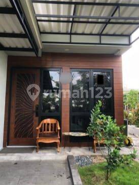 Rumah Cantik Citra Garden Puri Hook Lokasi Depan Taman  2