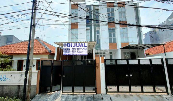 RUMAH BARU 3 LANTAI SIAP HUNI 2