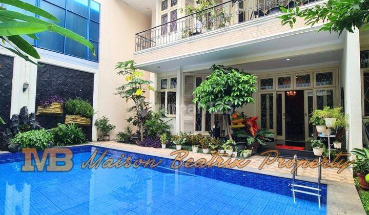 Rumah Mewah Dengan Swimming Pool Murah di Jakarta Selatan 1