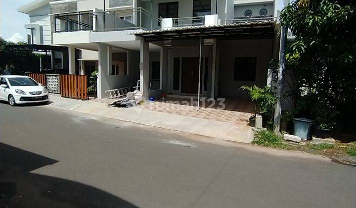 Rumah Murah 3 Lantai Sudah Renov Di Taman Chrysant 1, Bsd 2