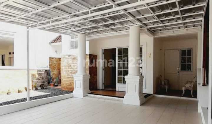 For Rent House in BSD City Tidy Semi Furnished For Rent House in BSD City Tidy Semi Furnished