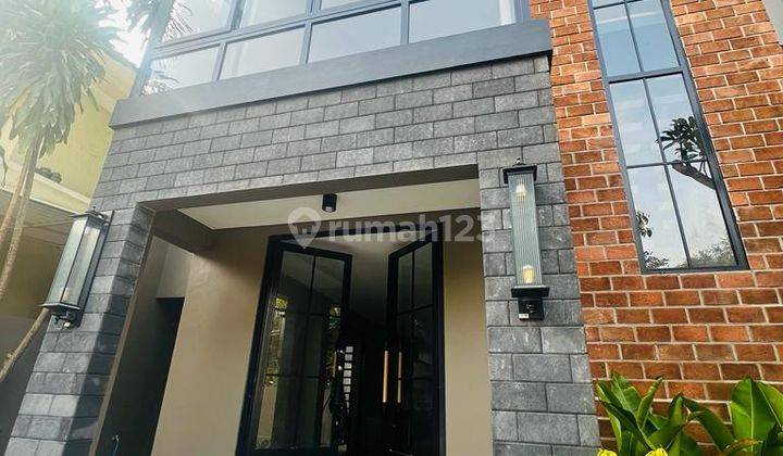 RUMAH VERSAILLES BSD BRAND NEW 3 LANTAI BAGUS 1