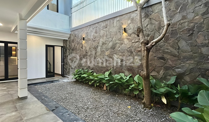 Rumah Renovasi Bagus Siap Huni di Puspita Loka Bsd 2